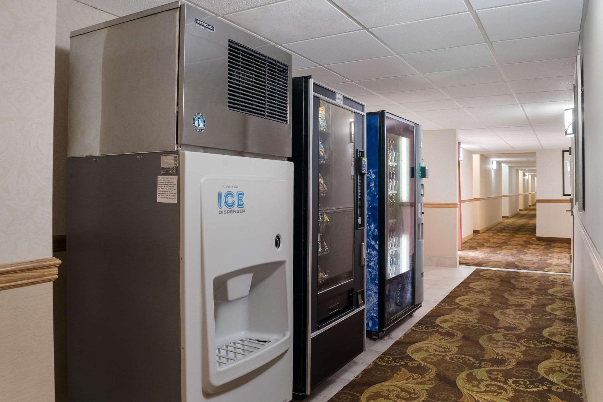 Quality Inn & Suites Saginaw Zewnętrze zdjęcie