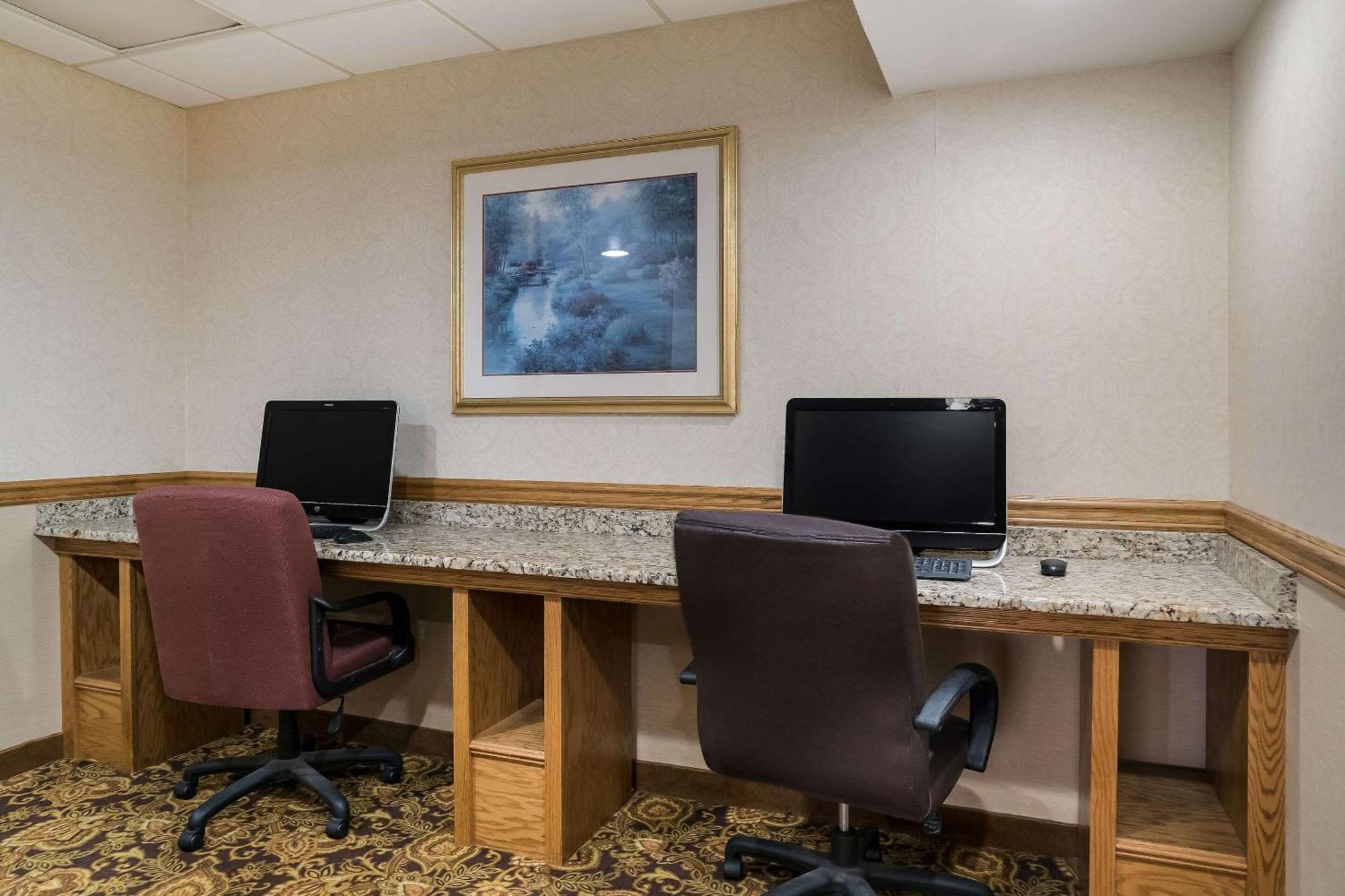 Quality Inn & Suites Saginaw Zewnętrze zdjęcie