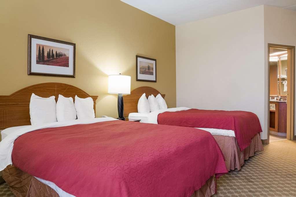 Quality Inn & Suites Saginaw Pokój zdjęcie