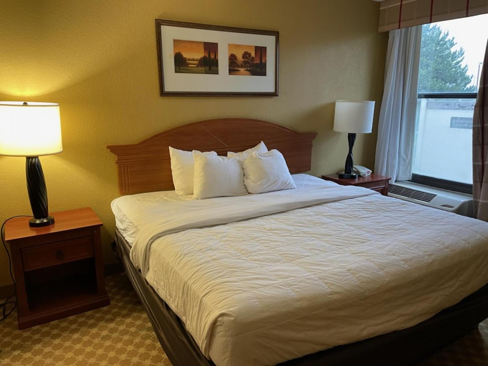 Quality Inn & Suites Saginaw Zewnętrze zdjęcie