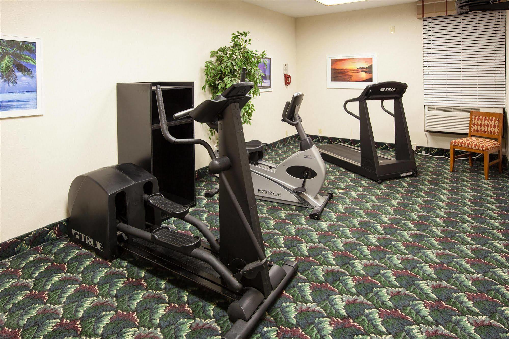 Quality Inn & Suites Saginaw Udogodnienia zdjęcie